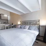 Bilkova Luxury Apartment Old Town
